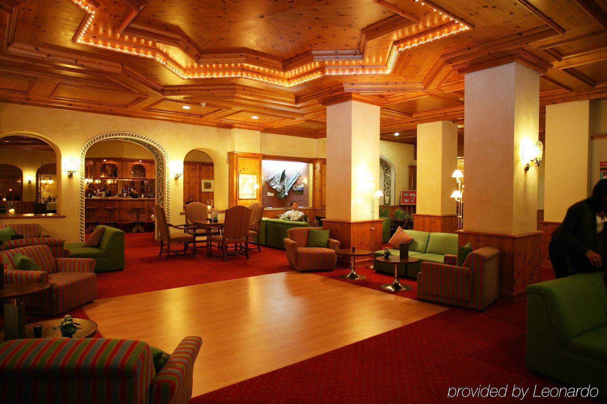 Sunstar Hotel Φιλμς Εξωτερικό φωτογραφία
