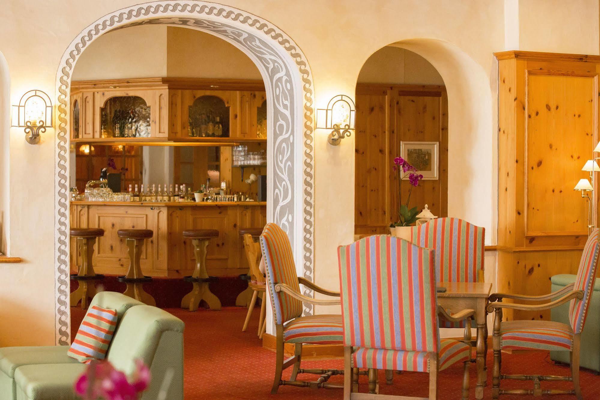 Sunstar Hotel Φιλμς Εξωτερικό φωτογραφία